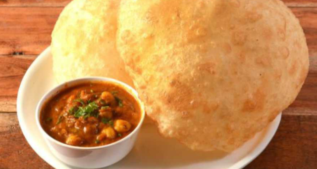 CHOLE BHATURE